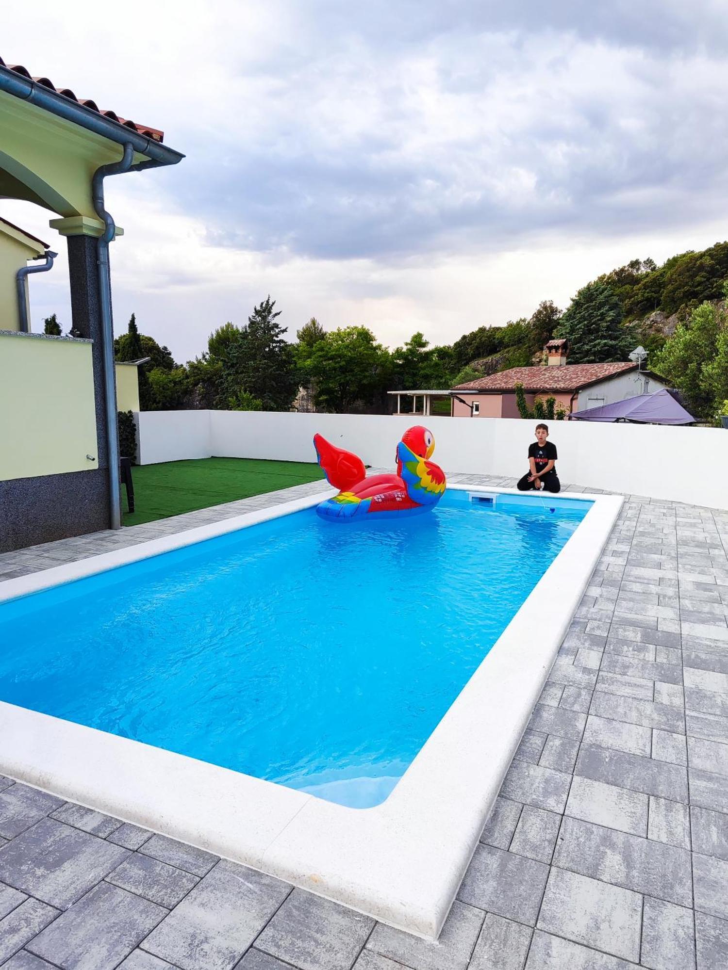 Apartments Flora Медулин Стая снимка