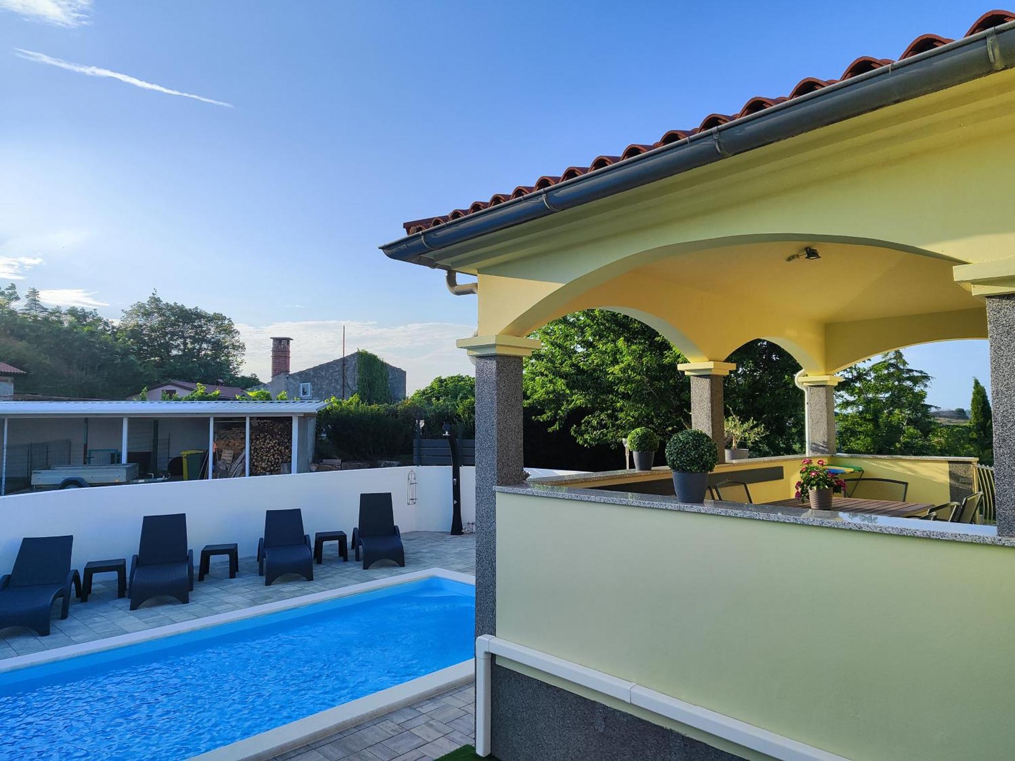 Apartments Flora Медулин Стая снимка